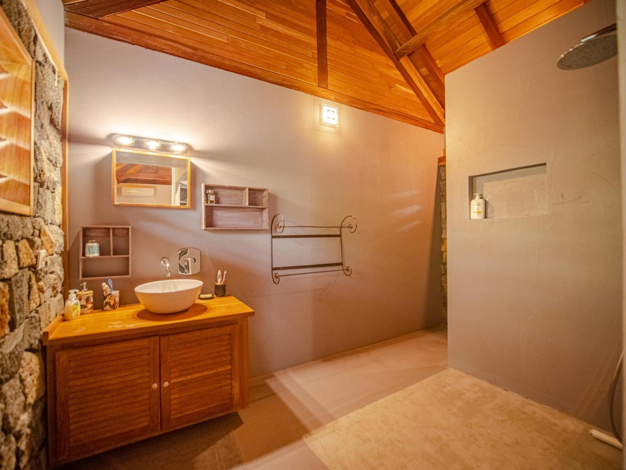 La Kaz Veloutier - Villa 4 Chambres Avec Piscine La Saline Le Bains Extérieur photo